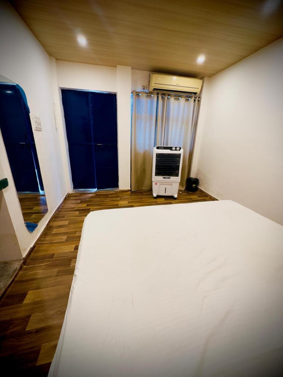 Eco Family Hostel Джапур Экстерьер фото