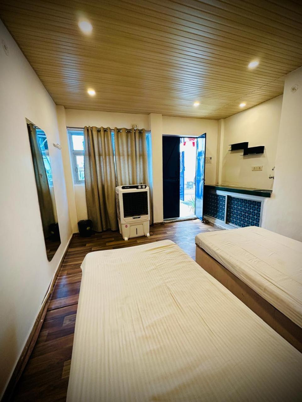 Eco Family Hostel Джапур Экстерьер фото